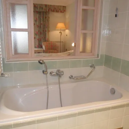 מלון Miramar אופטיה