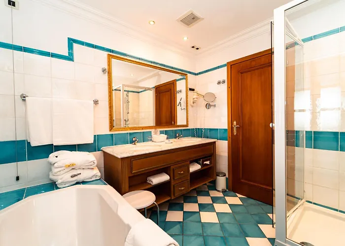 Miramar מלון אופטיה