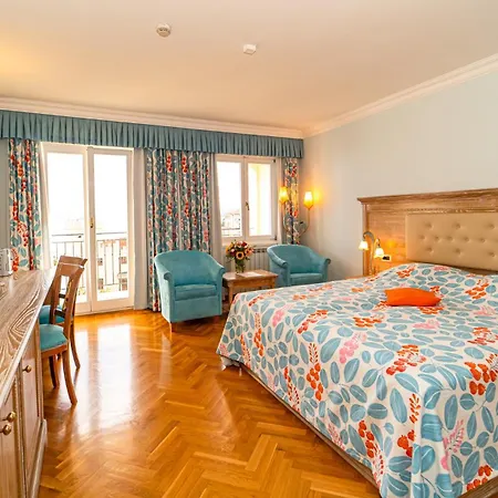 Ξενοδοχείο Miramar 4*
