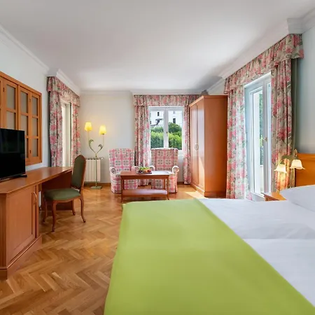 Szálloda Miramar 4*