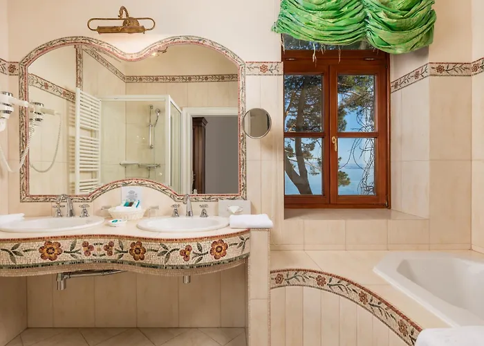 Miramar Szálloda 4*