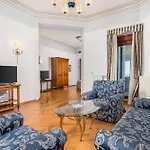 Miramar Hotel