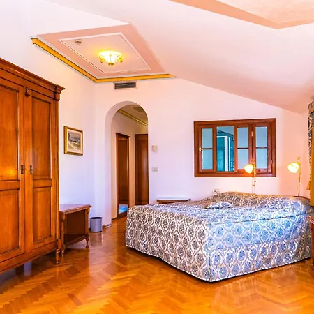 Miramar Otel