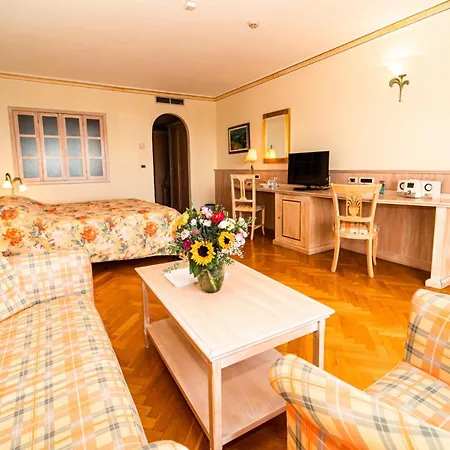 Otel Miramar 4*